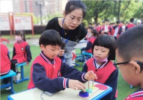 华小校园迎来了第二届数学思维运动会